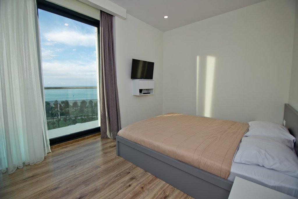 Bellevue Residence Suites Батуми Екстериор снимка