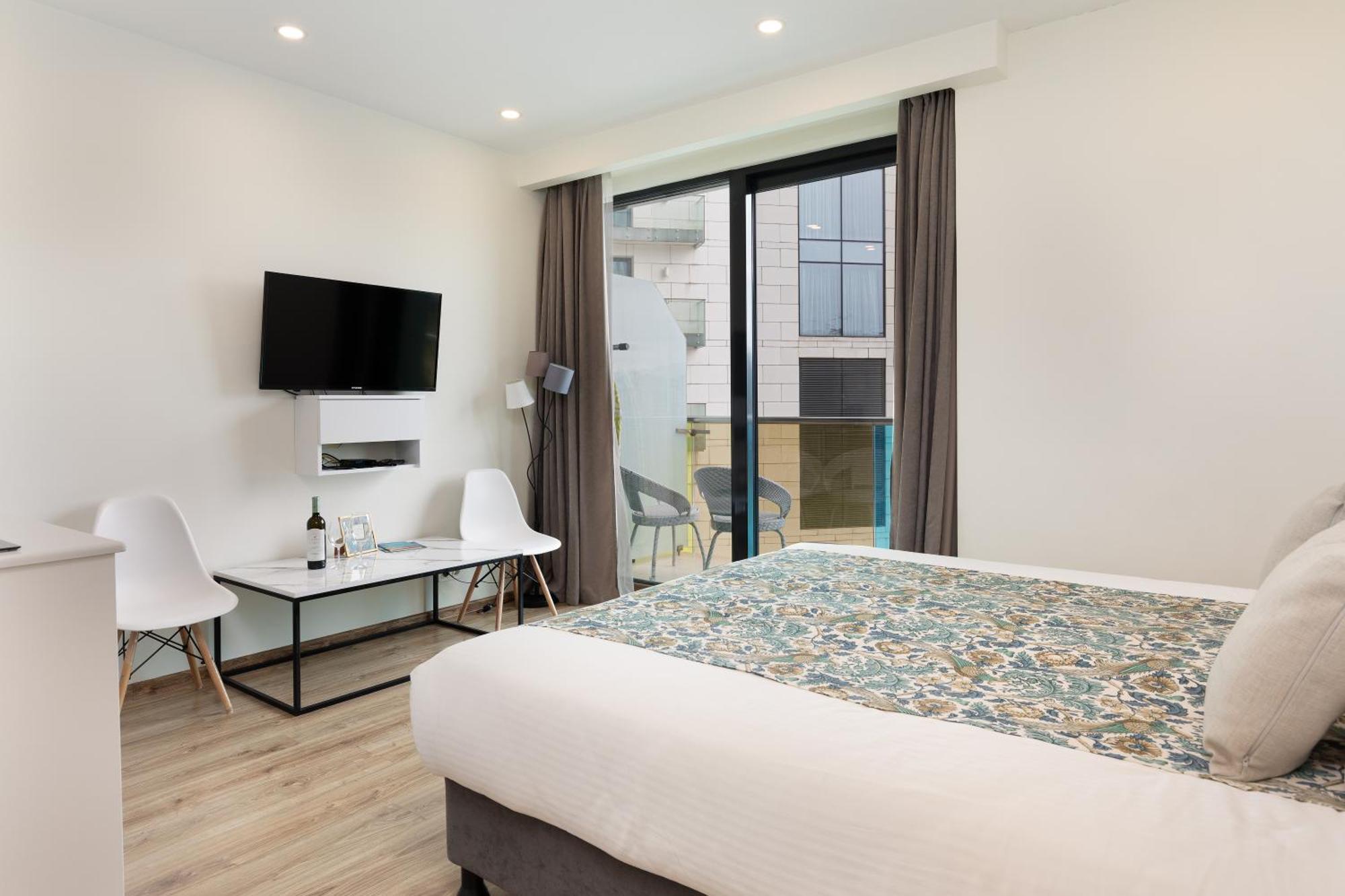 Bellevue Residence Suites Батуми Екстериор снимка