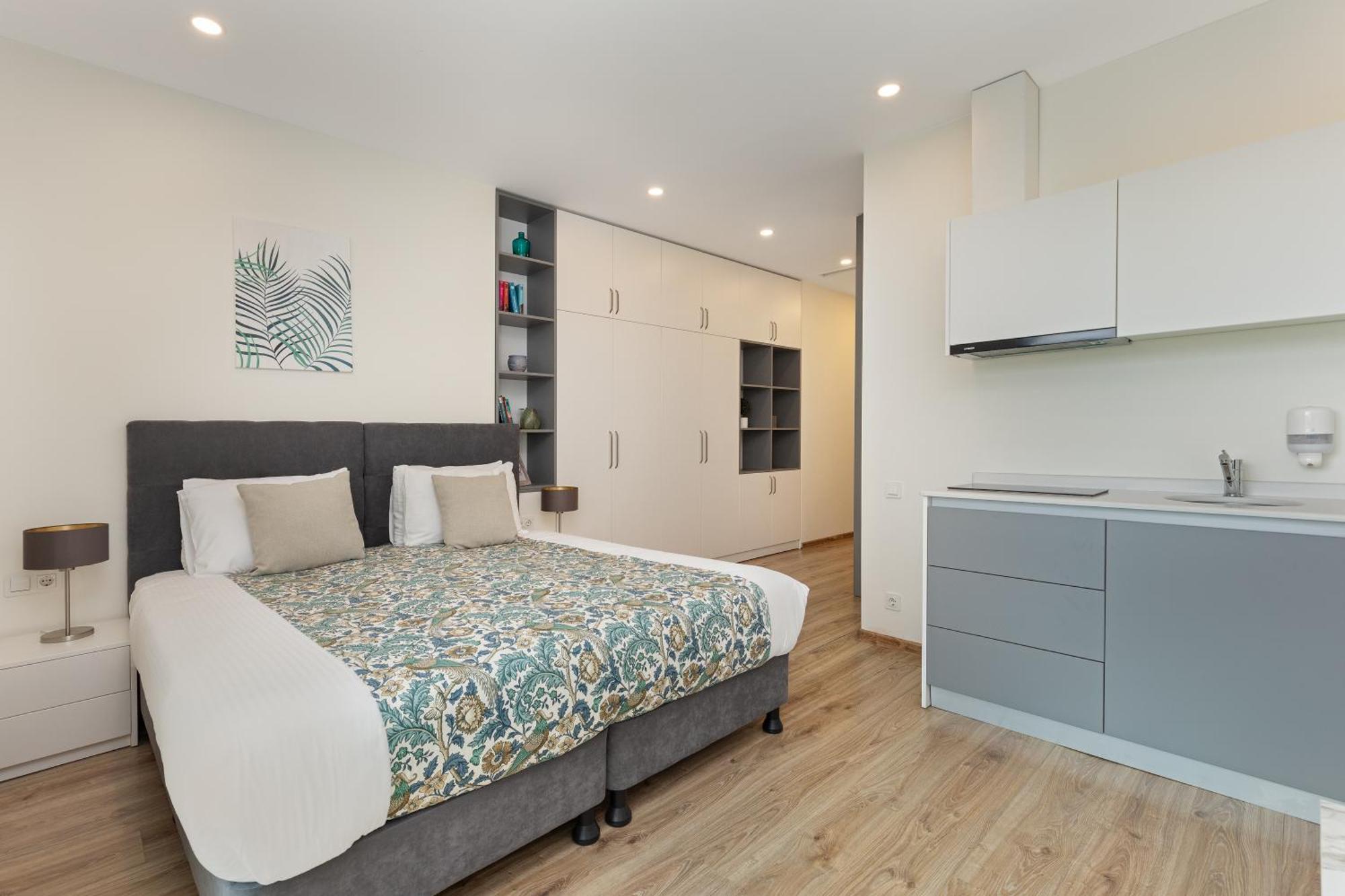 Bellevue Residence Suites Батуми Екстериор снимка