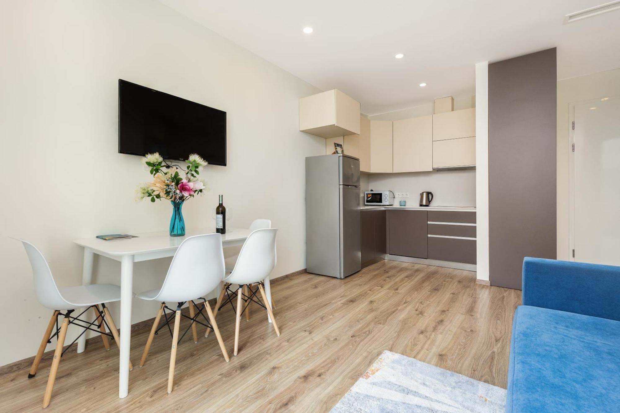 Bellevue Residence Suites Батуми Екстериор снимка