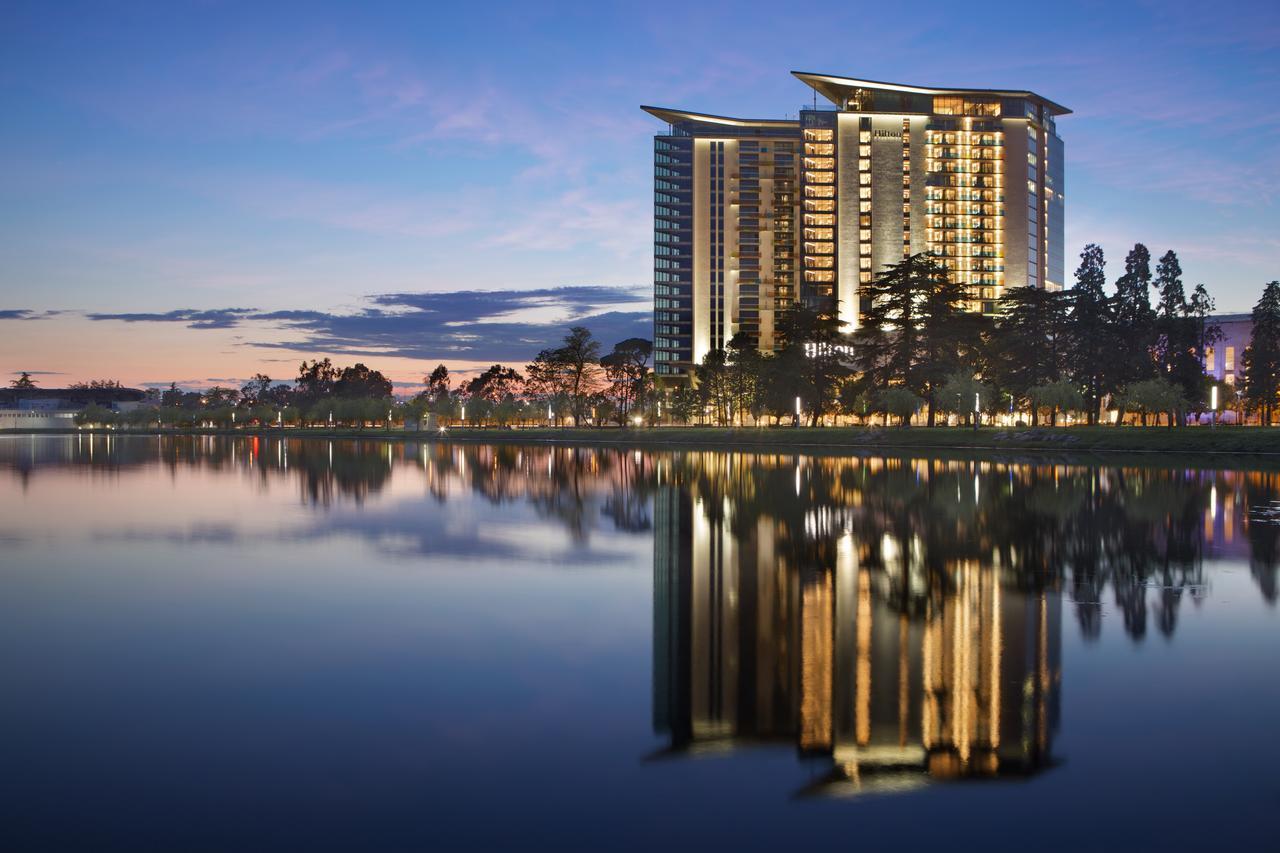 Bellevue Residence Suites Батуми Екстериор снимка